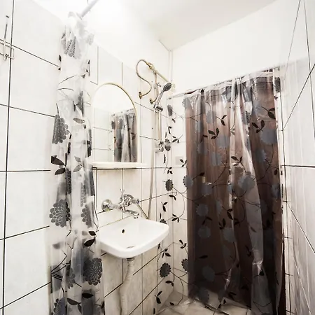 شقة Center - Basic Flat - 10 Min To The Beach بورغاس